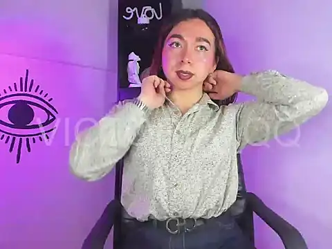 Snapshot of victoria_qq chatting on 01.04.25 victoria qq online show from 01.04.25