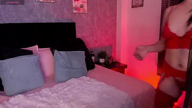 Snapshot of Nathaly-Lopez chatting on 02.09.25 Nathaly-Lopez online show from 02.09.25