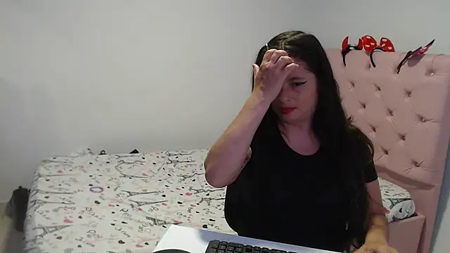 Snapshot of Aliciaheart chatting on 01.22.25 Aliciaheart online show from 01.22.25