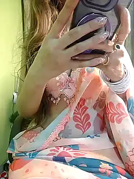 Snapshot of seductivegirl55 chatting on 02.03.25 seductivegirl55 online show from 02.03.25