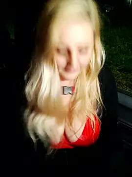 BecciDeluxe online show from 01.07.26