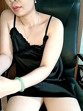 Blythe 69 online show from 04.26.26