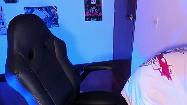 MonxxsLove online show from 05.09.26