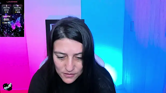 Saskyaa online show from 03.18.25