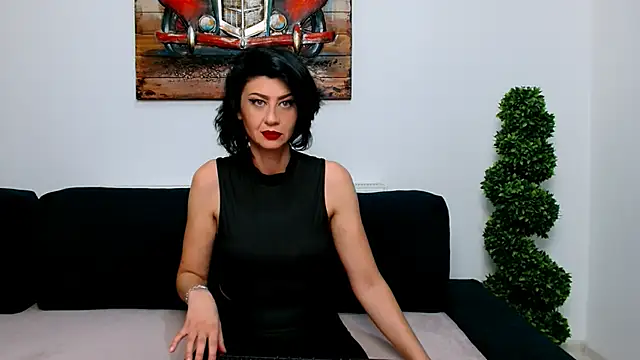 Taissa4U online show from 10.25.25