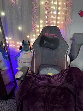 Angel-Lewd-Cake online show from 02.26.26