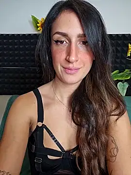 Snapshot of Stefania_PT chatting on 02.02.26 Stefania PT online show from 02.02.26