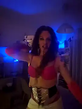 Luna Kitanna online show from 01.08.25