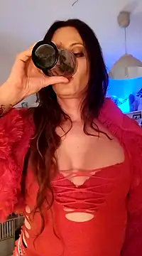 Luna Kitanna online show from 01.13.25