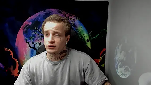 Snapshot of layneinchains chatting on 12.11.24 layneinchains online show from 12.11.24