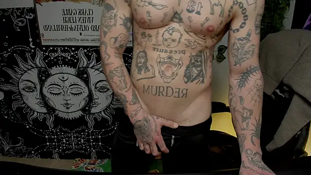 Snapshot of layneinchains chatting on 02.20.25 layneinchains online show from 02.20.25