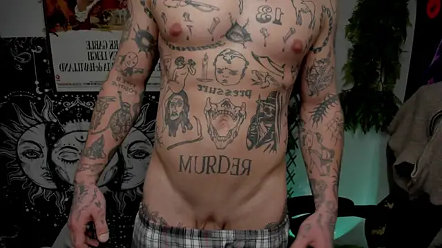 Snapshot of layneinchains chatting on 02.24.25 layneinchains online show from 02.24.25