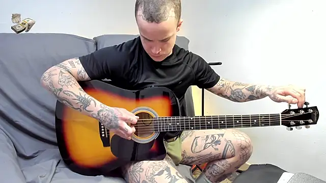 Snapshot of layneinchains chatting on 02.06.26 layneinchains online show from 02.06.26