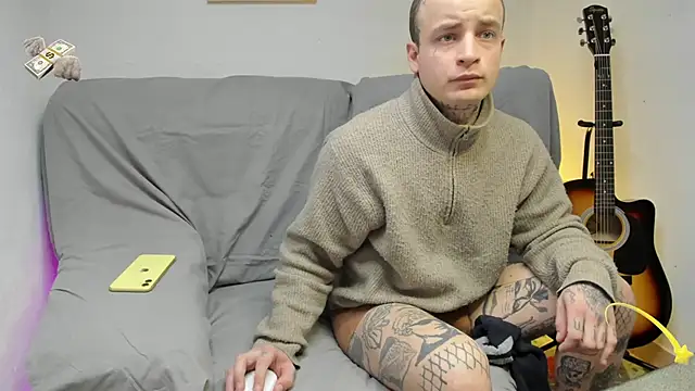 Snapshot of layneinchains chatting on 02.11.26 layneinchains online show from 02.11.26