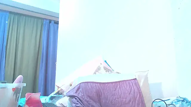 Snapshot of I_AM_JULIETA_SQUIRTS chatting on 01.22.25 I AM JULIETA SQUIRTS online show from 01.22.25