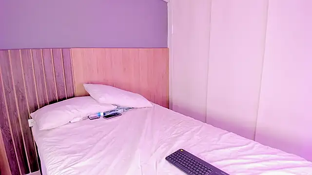 hannnasmith online show from 12.17.25