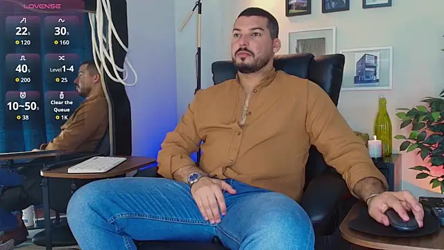 Snapshot of HenryBenso chatting on 04.06.26 HenryBenso online show from 04.06.26