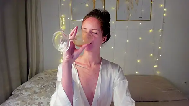 RubyAttwood online show from 12.02.25