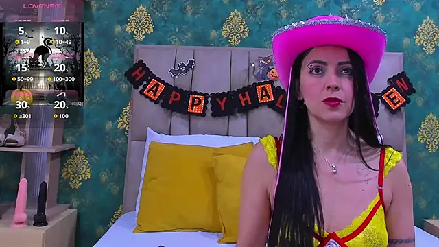 SuzanSmithh online show from 10.31.25