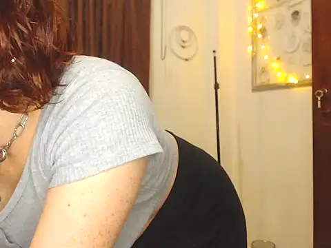 Redhead incandy online show from 03.09.25