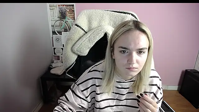 viktoria lovely online show from 12.04.25