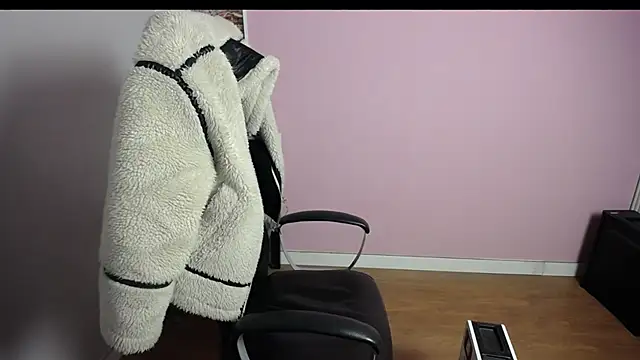 viktoria lovely online show from 12.22.25