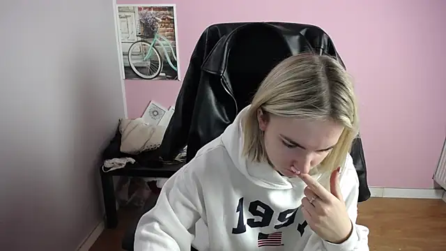 viktoria lovely online show from 03.17.26