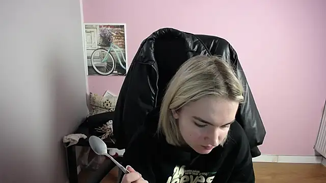 viktoria lovely online show from 04.10.26