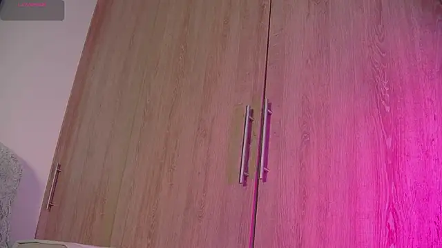 Snapshot of aidaadams chatting on 10.14.25 aidaadams online show from 10.14.25