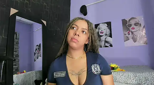 Alika01 online show from 03.22.25