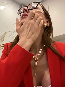 LauraDavis online show from 03.02.26