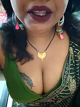 Snapshot of YR-SHIVANI chatting on 07.21.26 YR-SHIVANI online show from 07.21.26