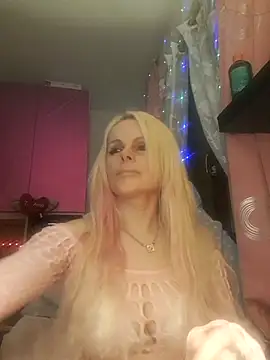 Snapshot of Angeldevilus chatting on 12.27.24 Angeldevilus online show from 12.27.24