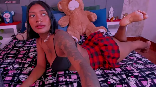 JulianaMiller online show from 01.24.25