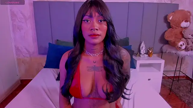 JulianaMiller online show from 02.15.25