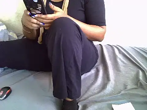 Crystal  Gee online show from 03.12.25