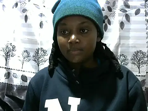 Snapshot of Sweet_kelsiey chatting on 02.05.25 Sweet kelsiey online show from 02.05.25