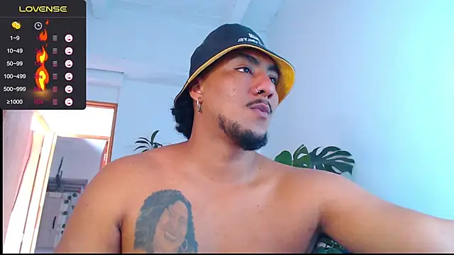 Snapshot of yosoy_enzo2020 chatting on 01.16.25 yosoy enzo2020 online show from 01.16.25