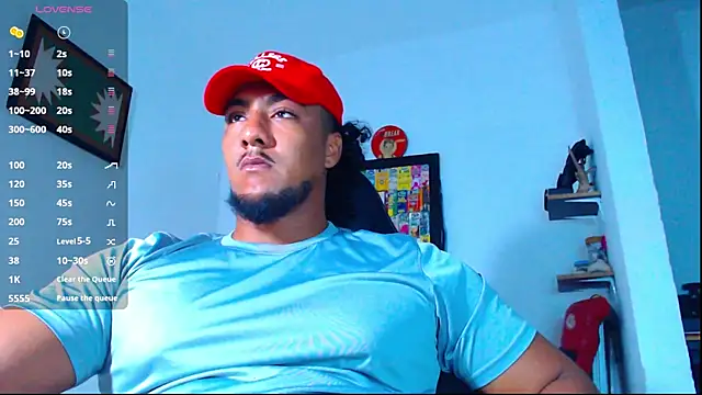 Snapshot of yosoy_enzo2020 chatting on 10.13.25 yosoy enzo2020 online show from 10.13.25