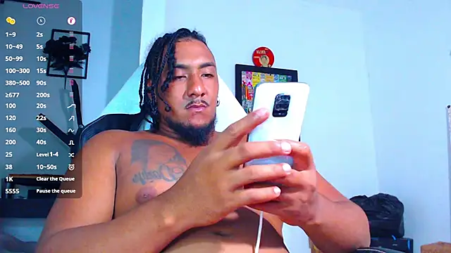 Snapshot of yosoy_enzo2020 chatting on 11.14.25 yosoy enzo2020 online show from 11.14.25