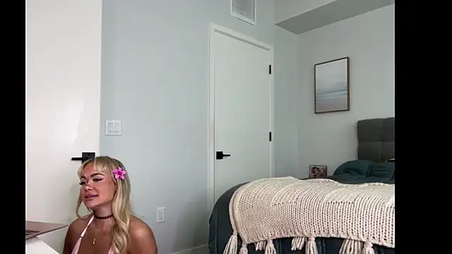 ElenaErickson online show from 05.04.26