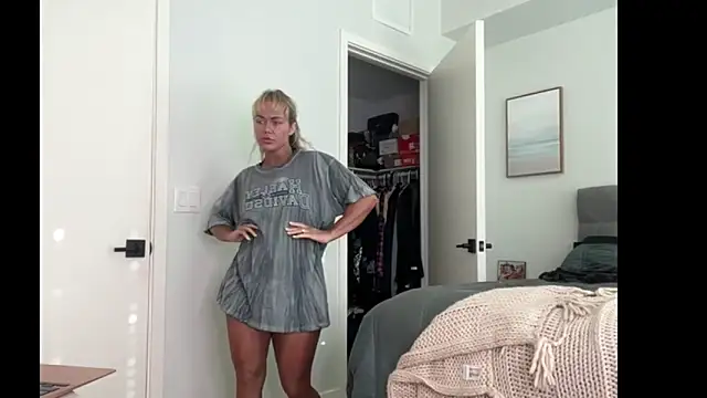 ElenaErickson online show from 05.17.26