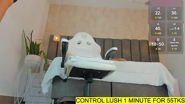 Liinda Saenz online show from 09.22.25