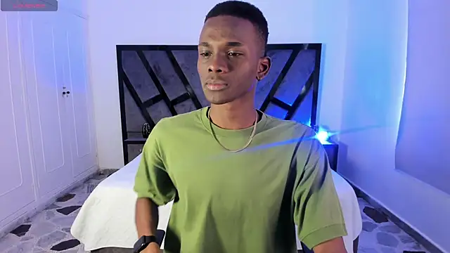Snapshot of JacksonMuller_ chatting on 04.18.26 JacksonMuller online show from 04.18.26