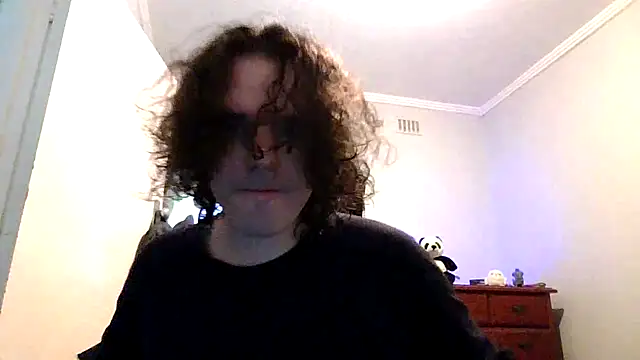 Snapshot of ENSHADOWED2 chatting on 03.10.25 ENSHADOWED2 online show from 03.10.25