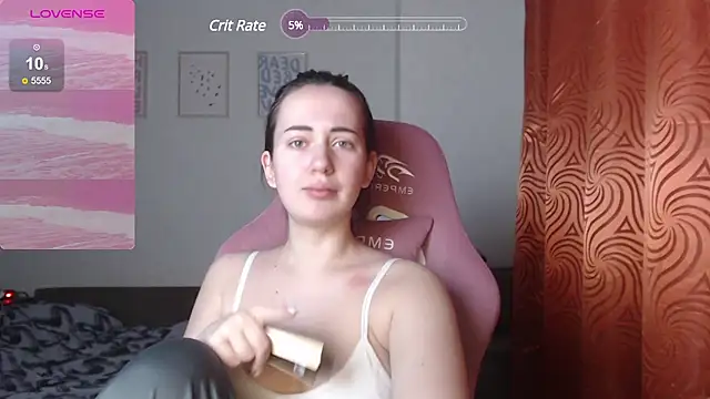 SweetieKendl online show from 03.10.25