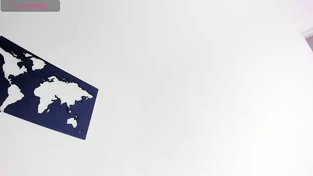 Snapshot of CurvyViolet chatting on 12.10.24 CurvyViolet online show from 12.10.24