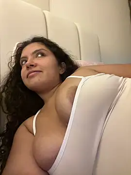 Nathcurly  online show from 10.05.25