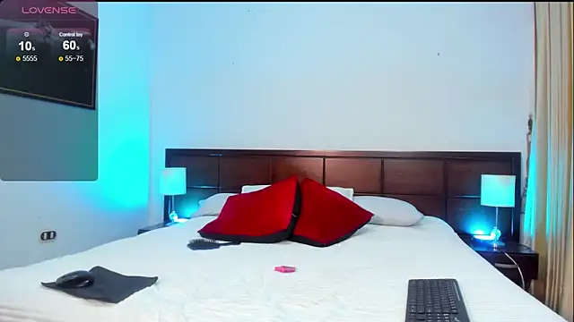 Snapshot of valery_camber chatting on 12.09.24 valery camber online show from 12.09.24