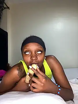 Snapshot of Sexy_barb2 chatting on 09.19.25 Sexy barb2 online show from 09.19.25